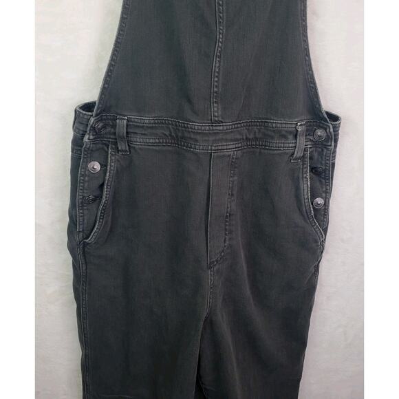 Aerie Charcoal Black Bib Overalls Women's Sz Medium Wide Straight Leg Adj Straps - Picture 3 of 8